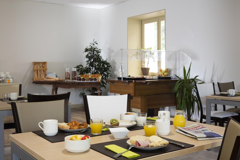 Logis Hotel Restaurant Les Cedres Joyeuse Εξωτερικό φωτογραφία